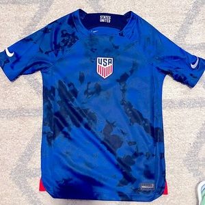 USA 2022 Soccer Jersey Kids Small Nike Authentic NWOT